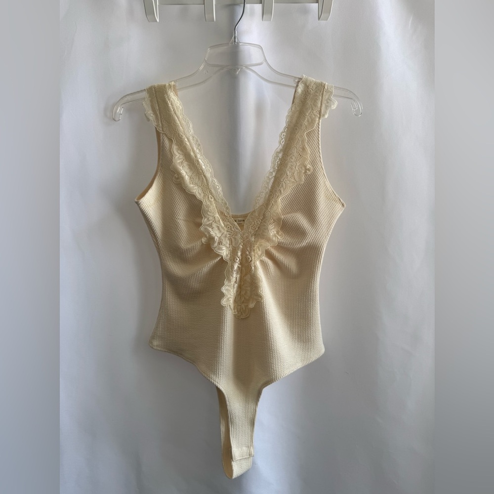 Lace Trim Ivory Ribbed Bodysuit